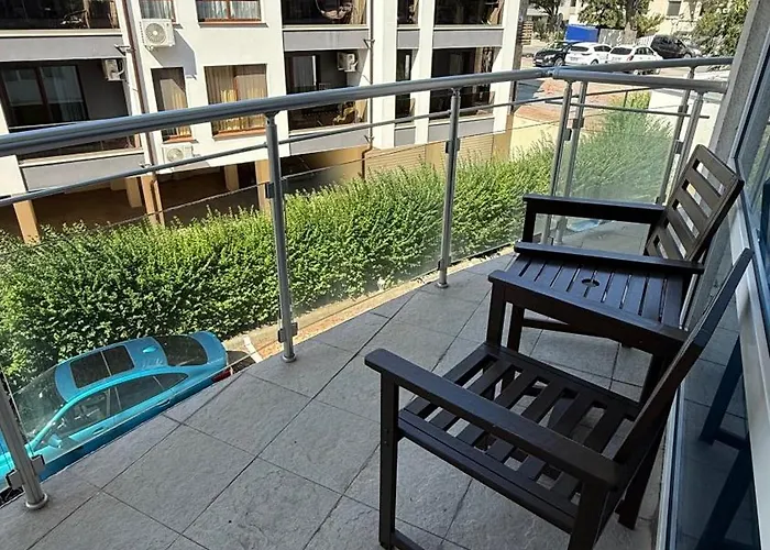 Апартхотел Atlantis *